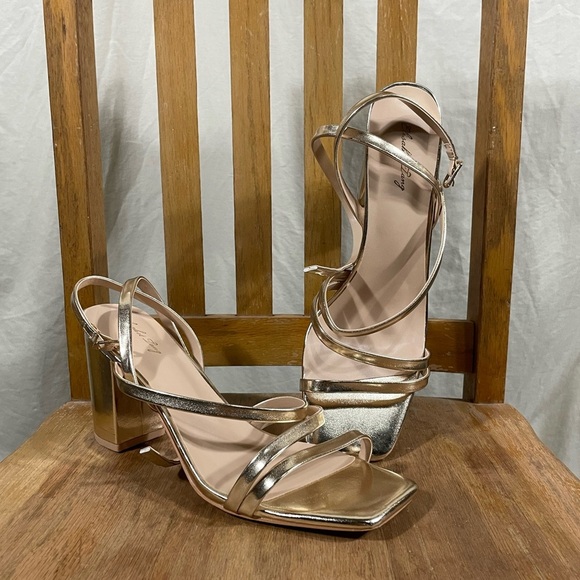 Elisabet Tang Strappy Chunky Gold Square Toe Heels Size 11 - Picture 7 of 11